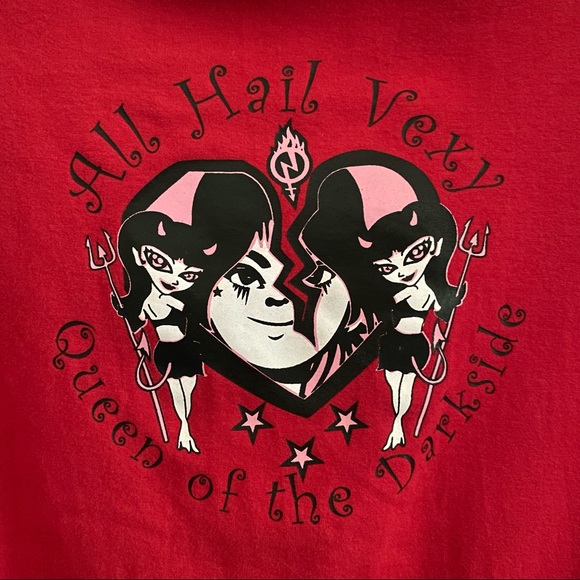 ✨SOLD✨ black & red mesh tshirt top - Picture 8 of 10